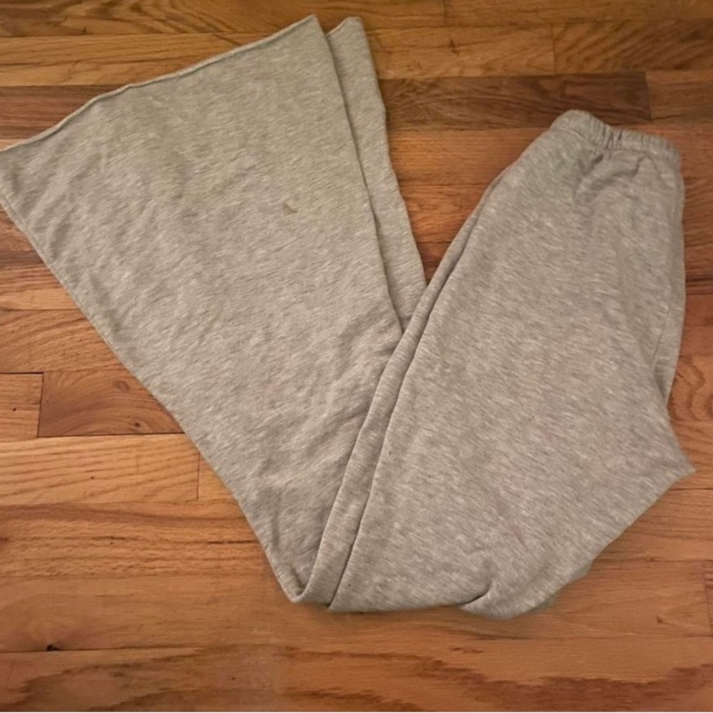 Gray American Eagle flare sweats